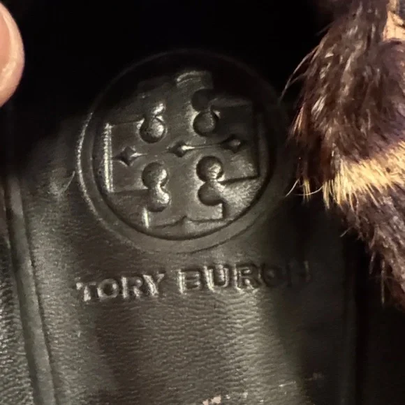 Tory Burch Leopard Print Reva Flats with Gold Logo - Picture 2 of 12